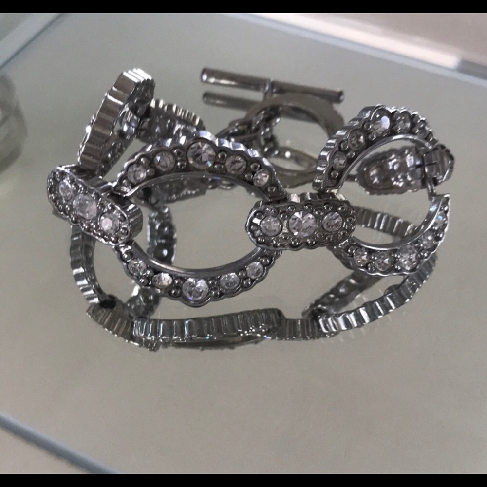 MARCIANO JEWELED BRACELET LIKE NEW